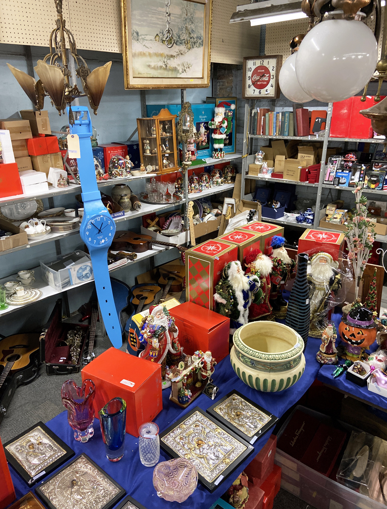 Direct Auction Galleries Pictures